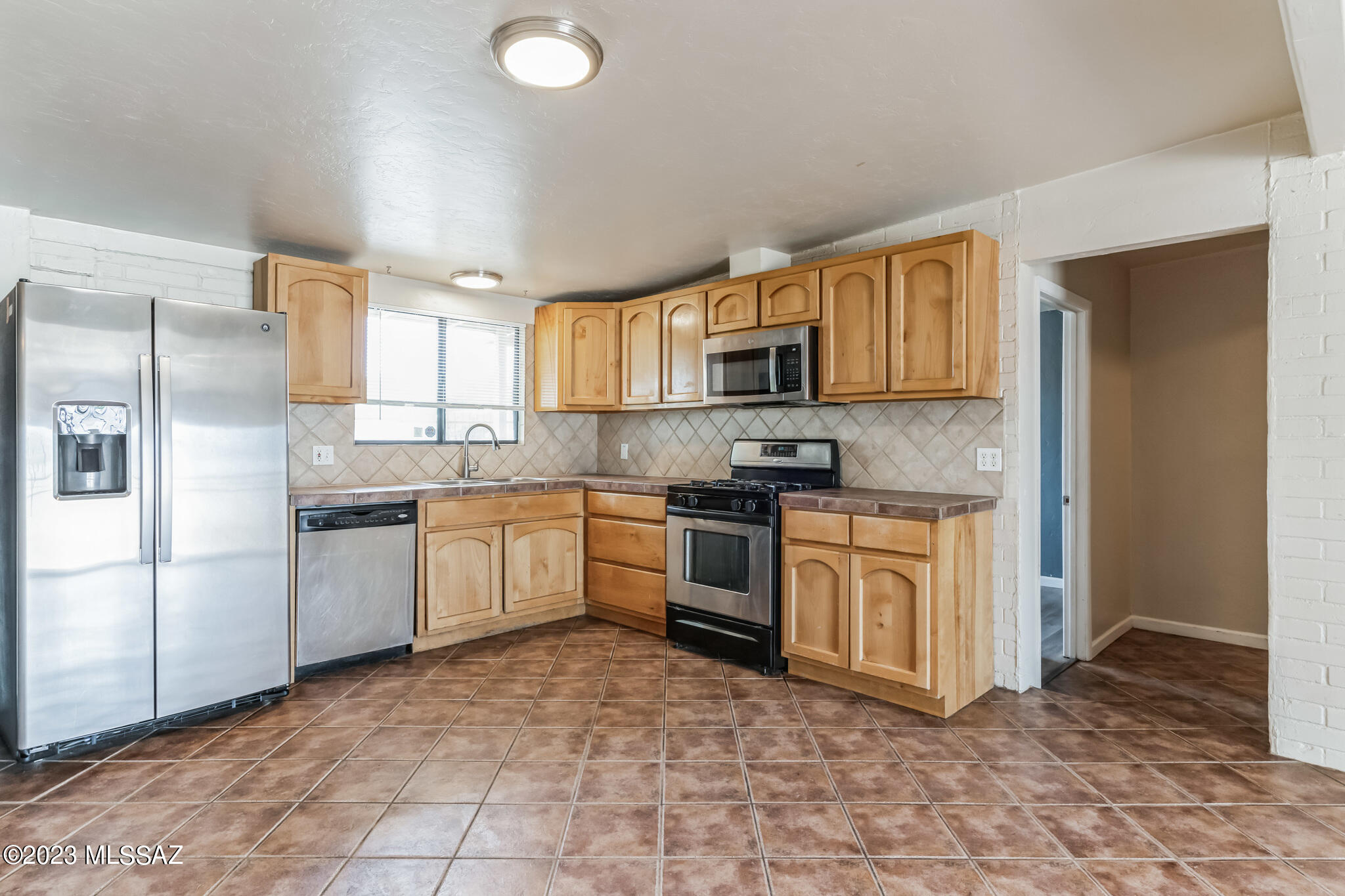 7045 East Stella Road Tucson, AZ 85730 - Photo 8 of 27