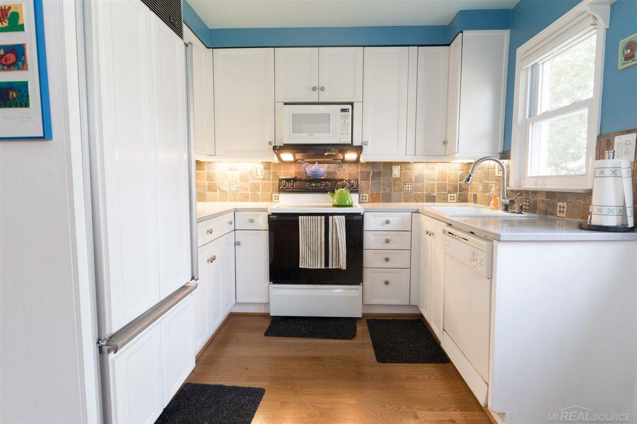 1337 Harvard Road Grosse Pointe Park, MI 48230 - Photo 6 of 36