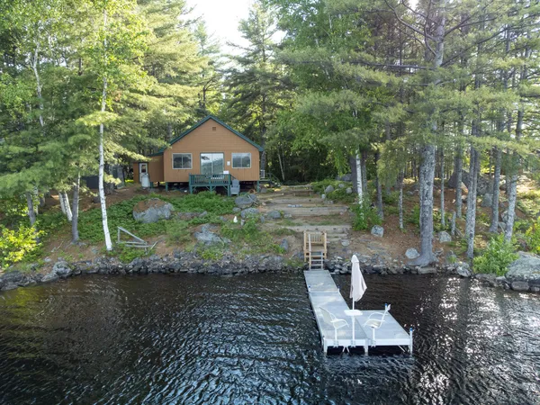 $549,900 | 101 Lake View Lane, Millinocket, ME 04462