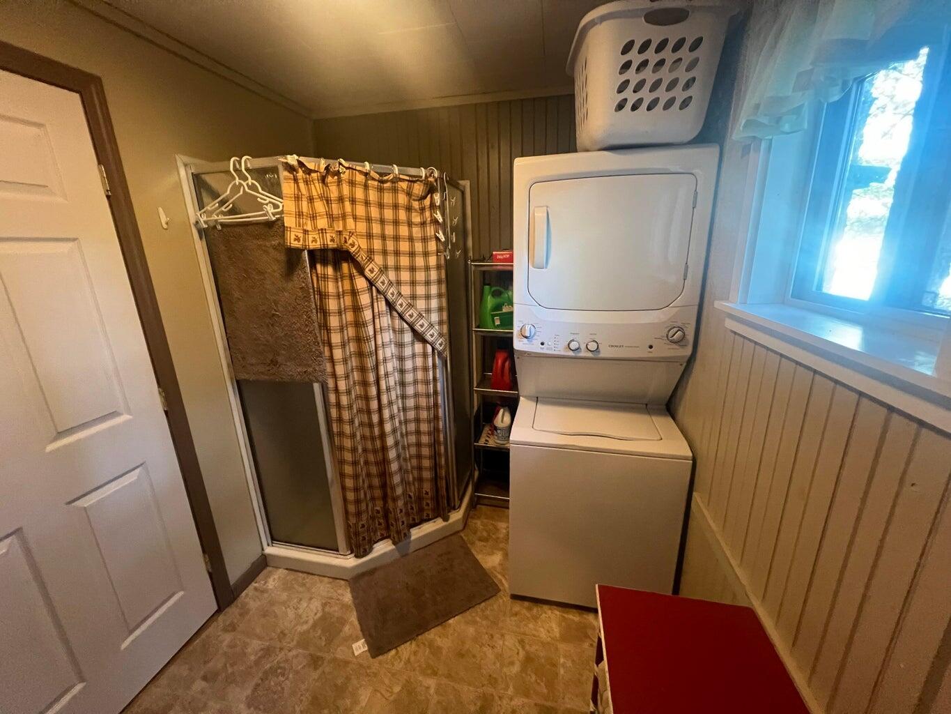 101 Lake View Lane Millinocket, ME 04462 - Photo 32 of 32 20240603230901173310000000-o
