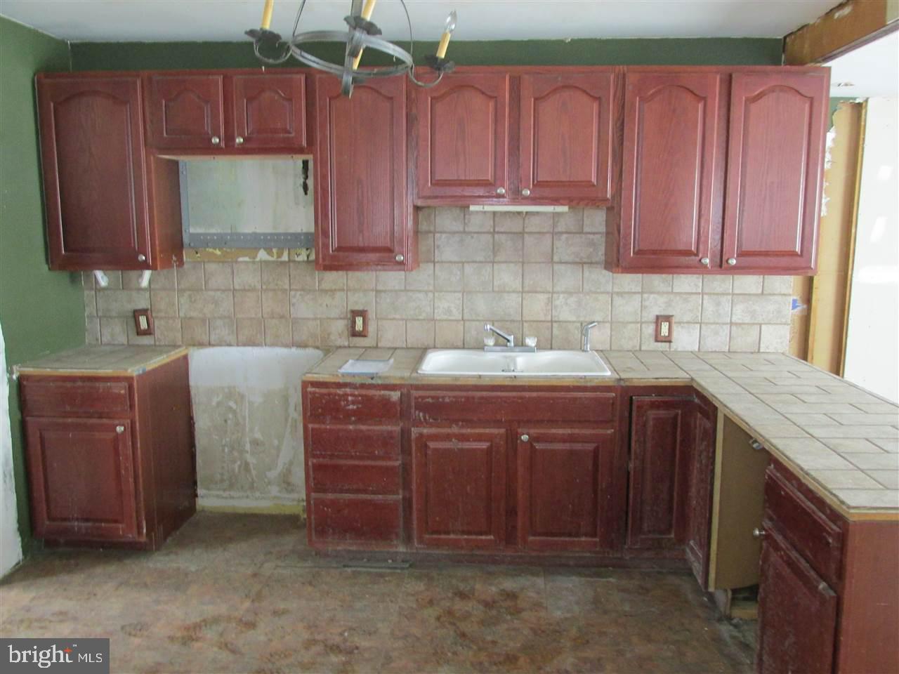 184 Texaco Road Mechanicsburg, PA 17050 - Photo 6 of 14 Gallery Image 6