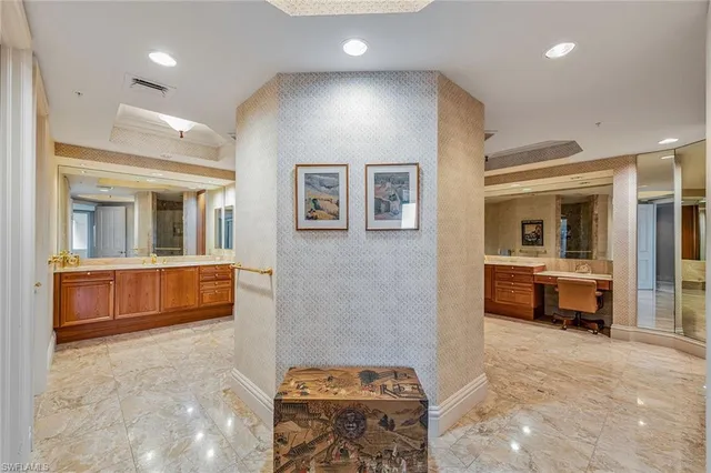 $10,995,000 | 8477 Bay Colony Drive, Unit 902, Naples, FL 34108