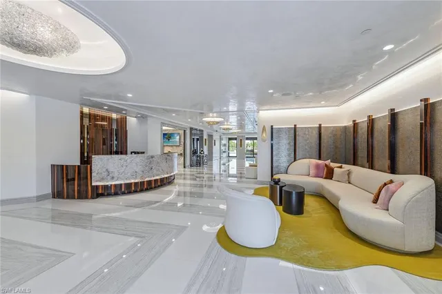 $10,995,000 | 8477 Bay Colony Drive, Unit 902, Naples, FL 34108