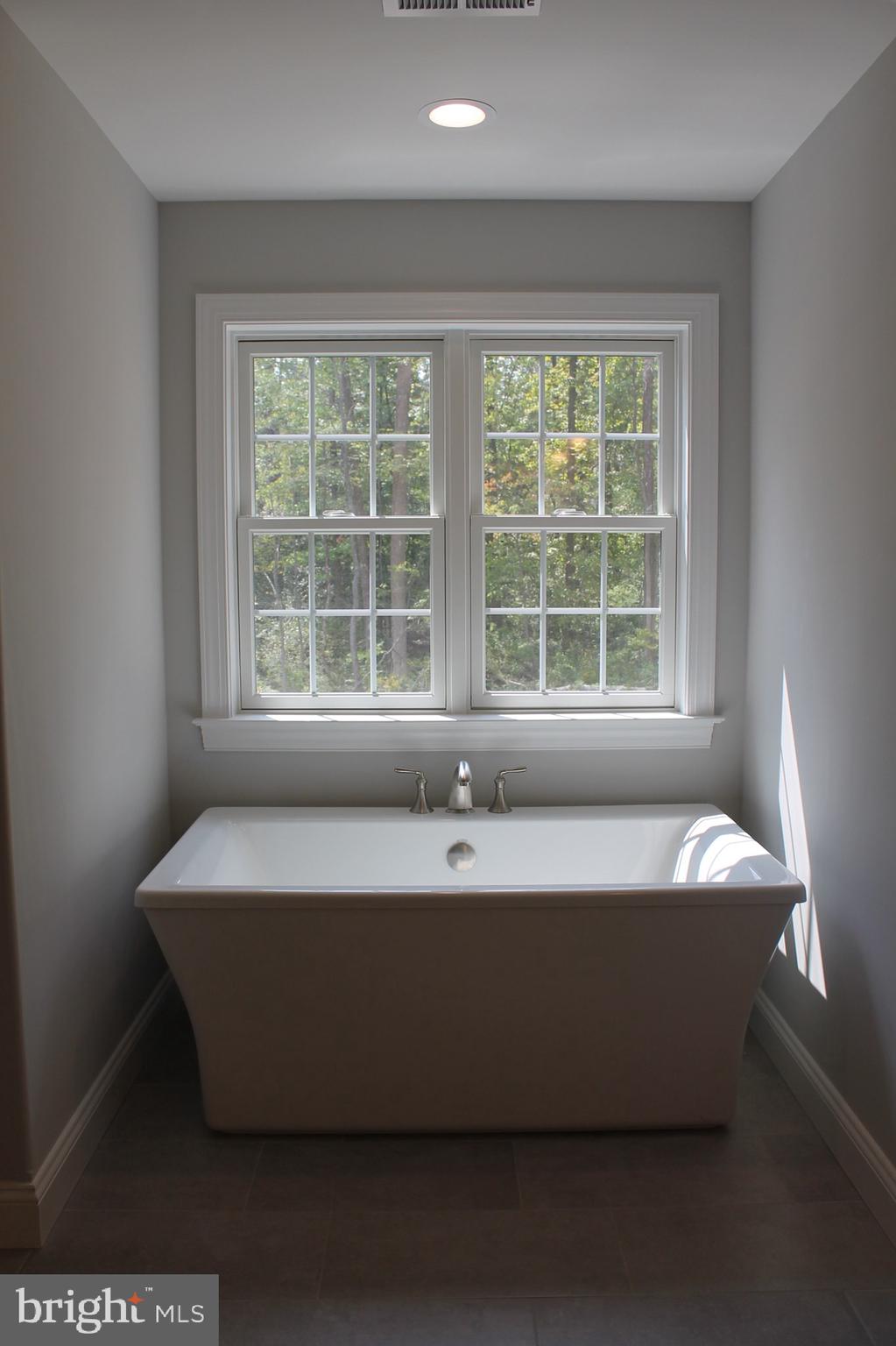 475 Ambler Road Fort Washington, PA 19034 - Photo 18 of 27 Gallery Image 18