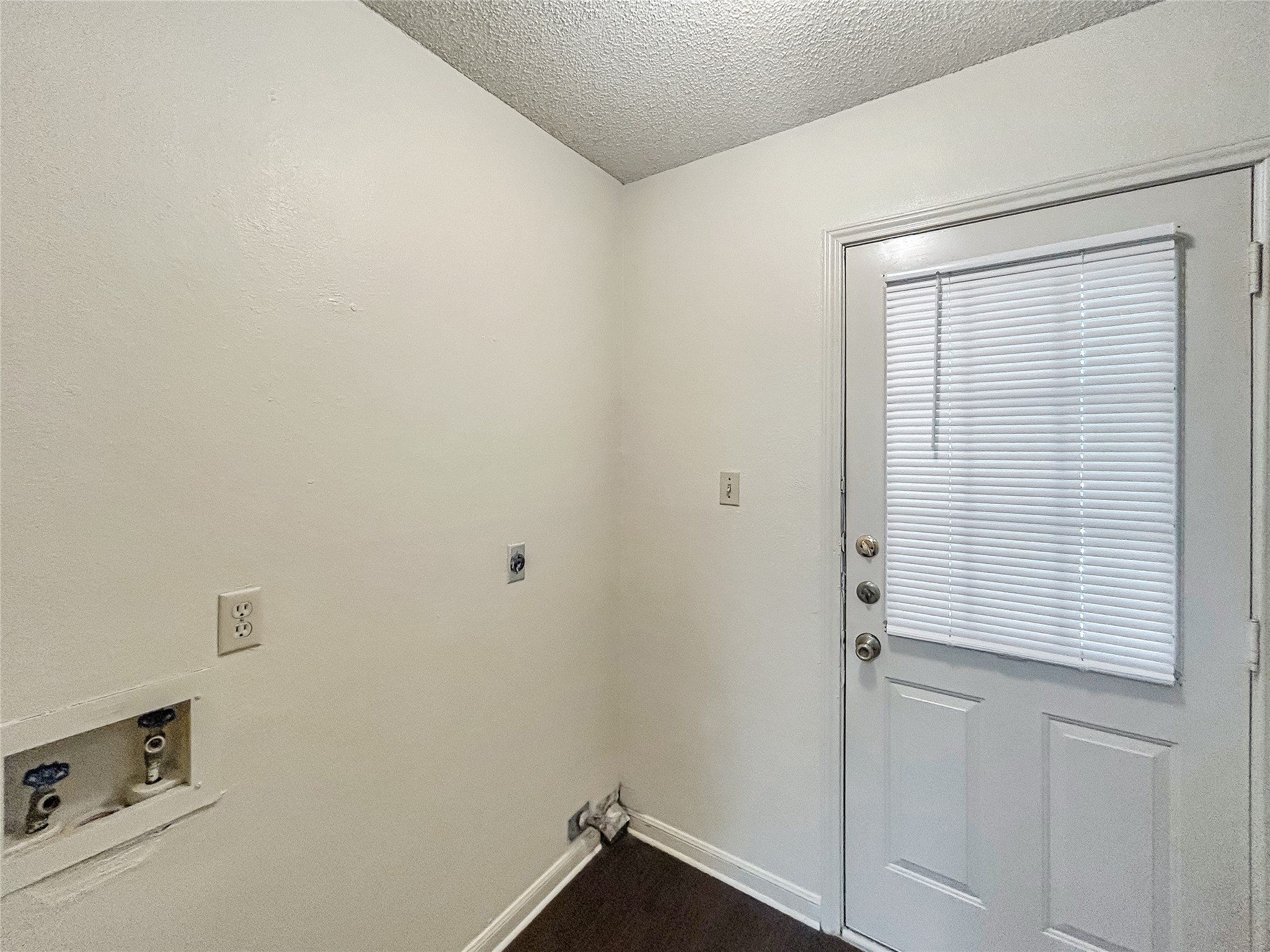 2008 Alex Avenue, Unit A Austin, TX 78728 - Photo 16 of 22 Laundry Room