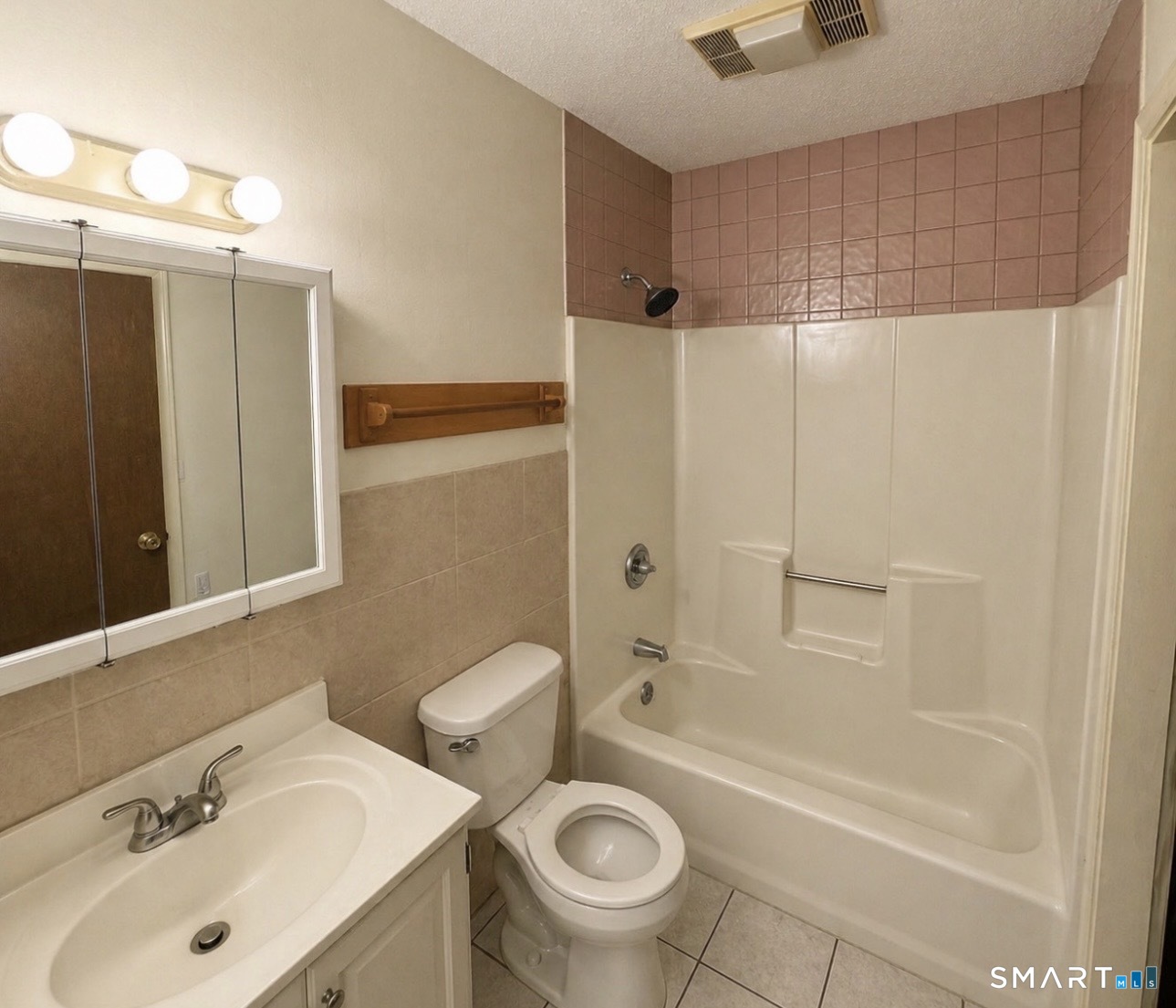 975 Meriden Road, Unit 91 Waterbury, CT 06705 - Photo 10 of 19 Gallery Image 10