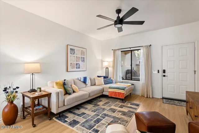 $2,295 | 1017 East Maryland Avenue, Unit 116, Phoenix, AZ 85014