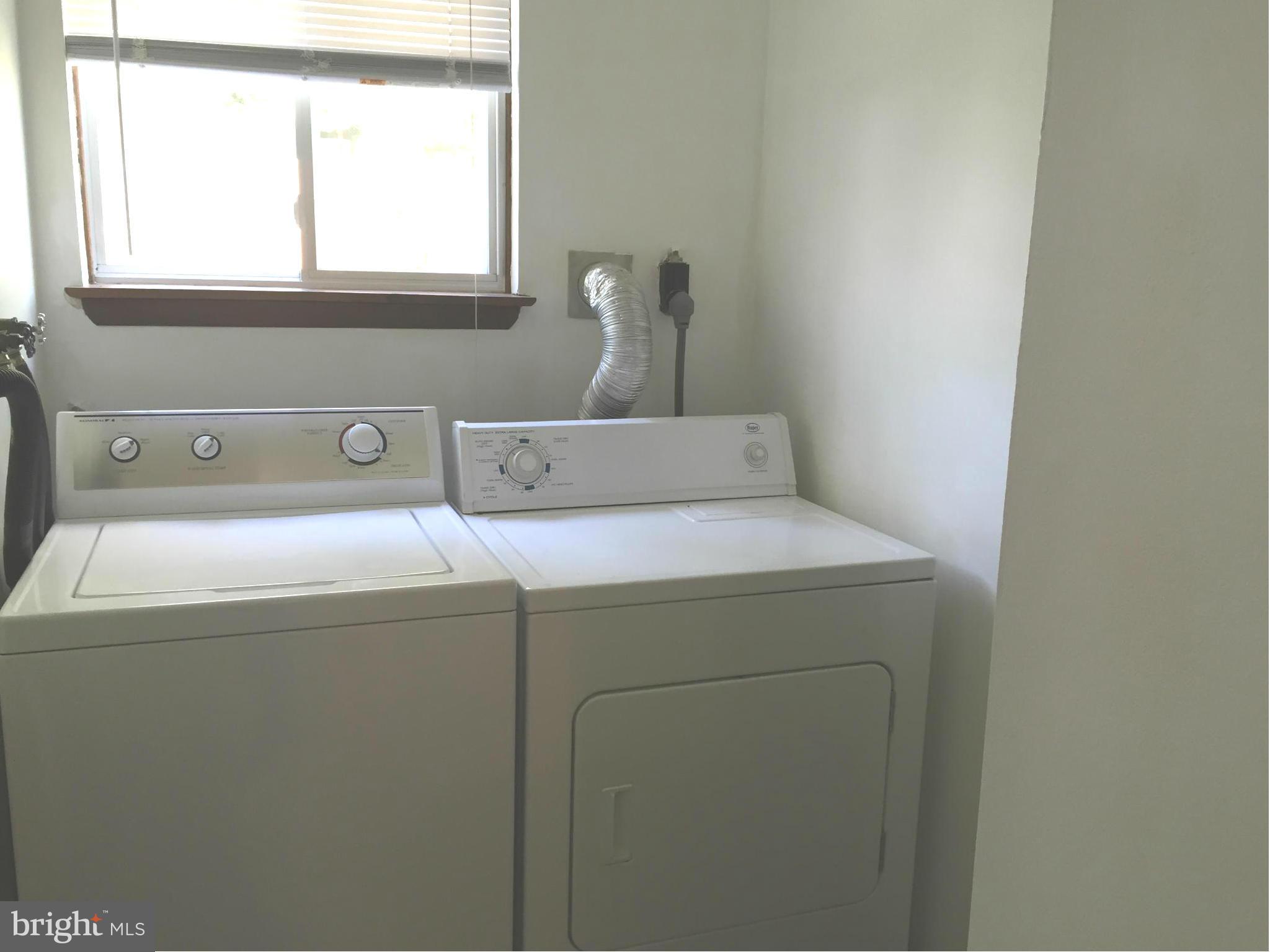1539 Mayfield Road Edgewater, MD 21037 - Photo 6 of 17 a utility room with dryer and washer
