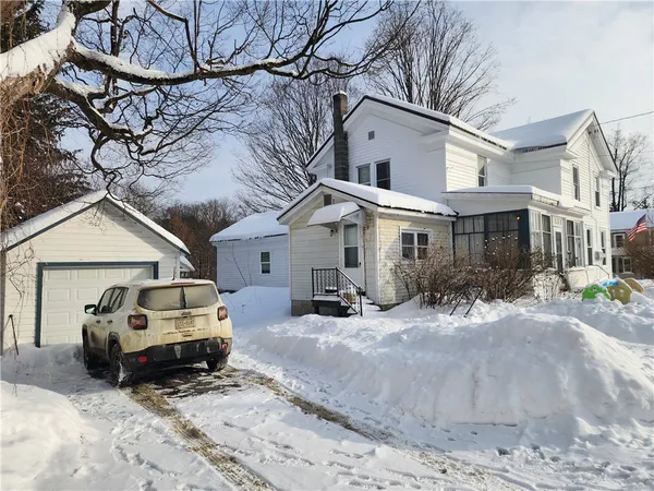 $195,000 | 19 South Street, Edmeston, NY 13335