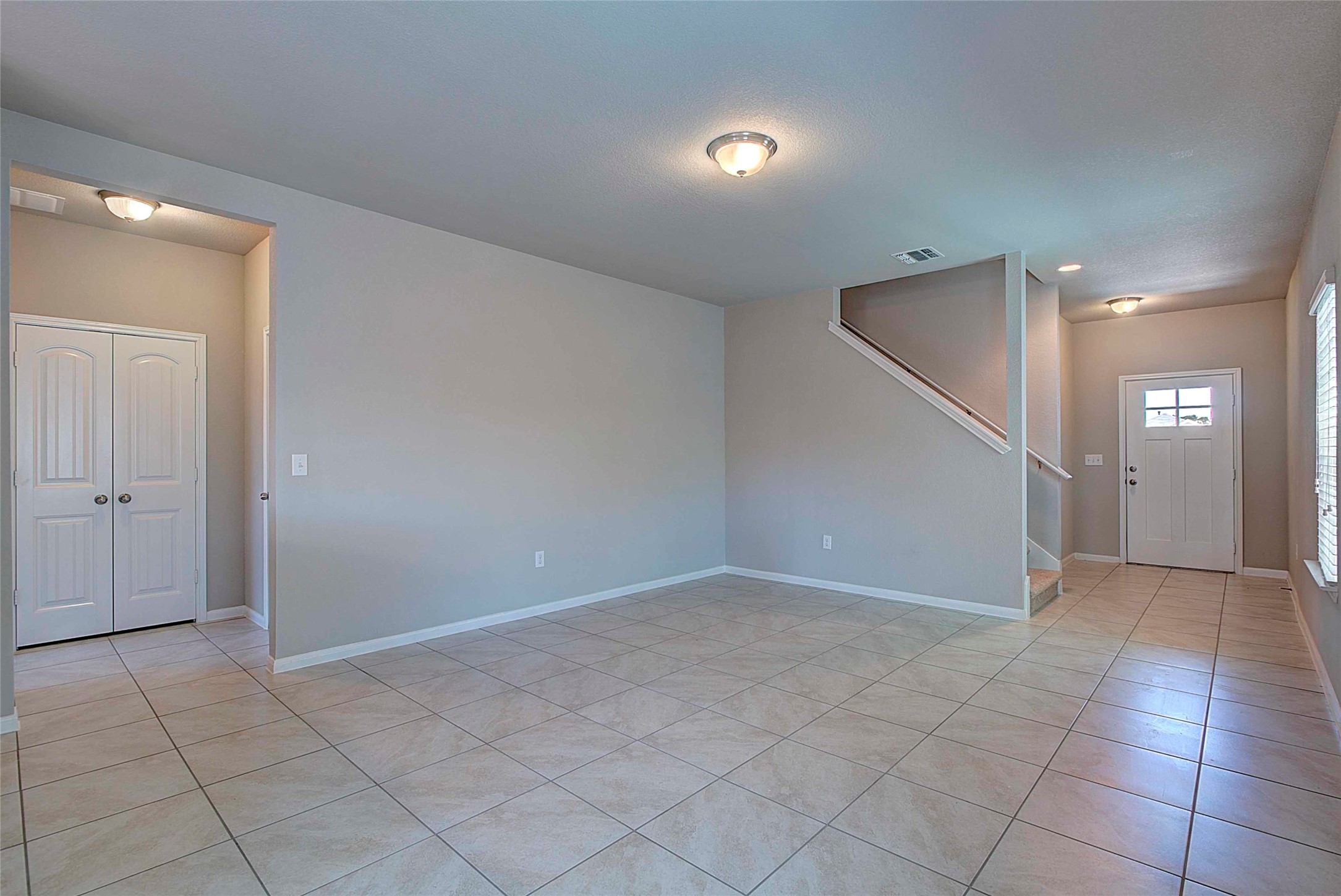 10404 Hatton Lane Austin, TX 78754 - Photo 5 of 27 a view of an empty room