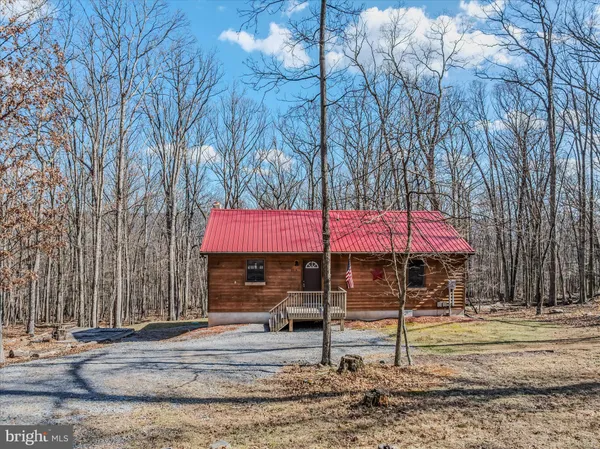 $319,000 | 2910 Milo School Road, Great Cacapon, WV 25422