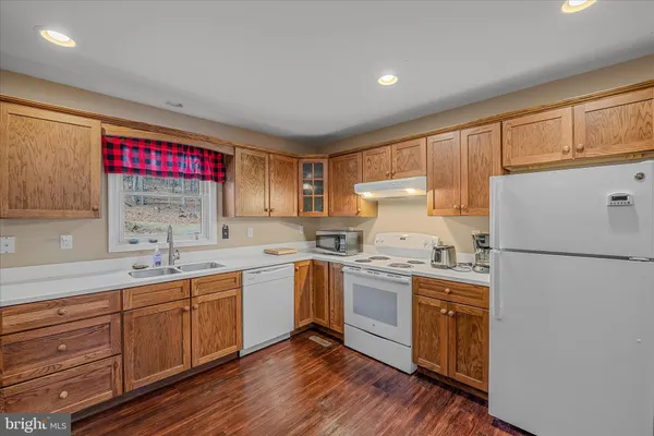 $319,000 | 2910 Milo School Road, Great Cacapon, WV 25422