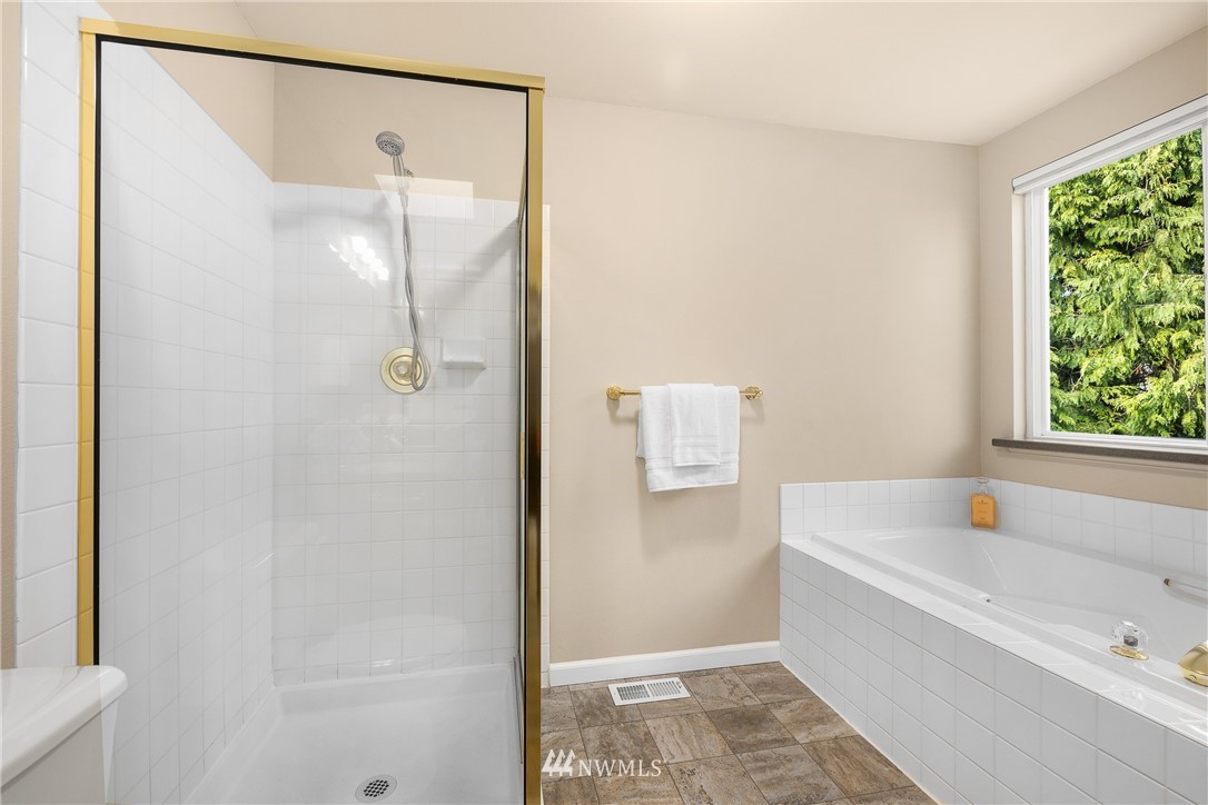 14224 Southeast 188 Way Renton, WA 98058 - Photo 20 of 36