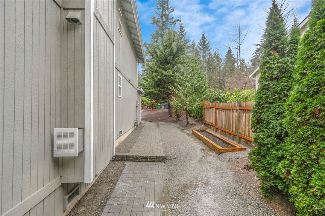 14224 Southeast 188 Way Renton, WA 98058 - Photo 34 of 36