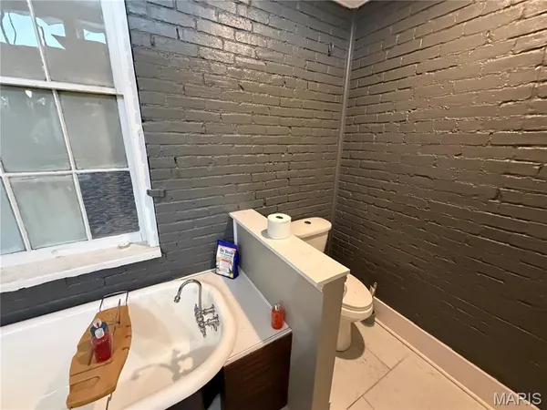 $339,000 | 403 Broadway, Hannibal, MO 63401