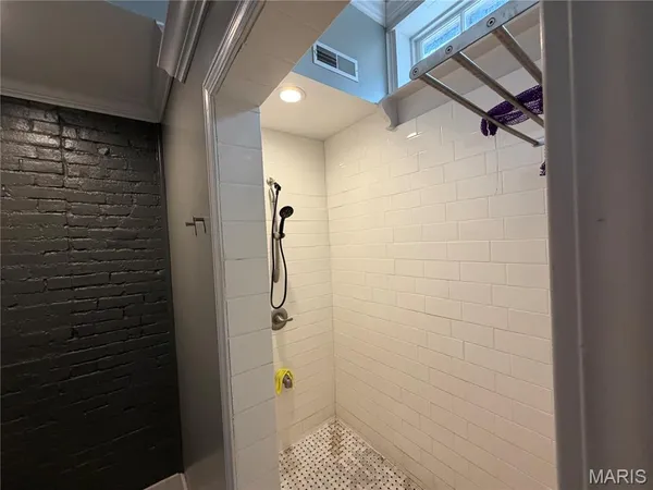 $339,000 | 403 Broadway, Hannibal, MO 63401