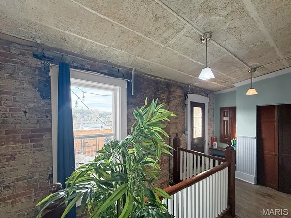 $339,000 | 403 Broadway, Hannibal, MO 63401