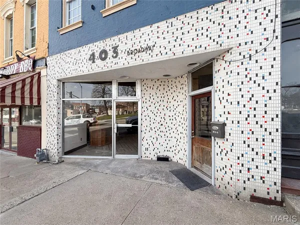 $339,000 | 403 Broadway, Hannibal, MO 63401