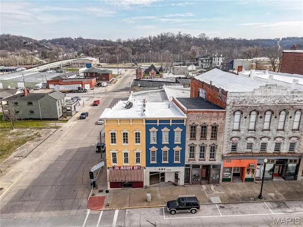 $339,000 | 403 Broadway, Hannibal, MO 63401