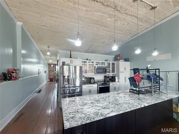 $339,000 | 403 Broadway, Hannibal, MO 63401