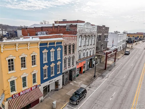$339,000 | 403 Broadway, Hannibal, MO 63401