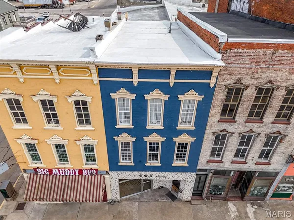 $339,000 | 403 Broadway, Hannibal, MO 63401