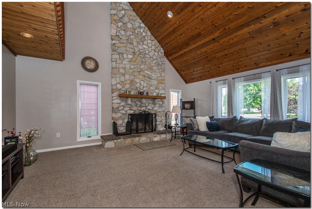 451 Nobottom Road Berea, OH 44017 - Photo 6 of 33 Gallery Image 6