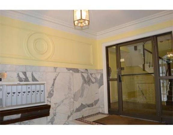 30 Kinross Road, Unit 6 Boston, MA 02135 - Photo 2 of 15 Gallery Image 2