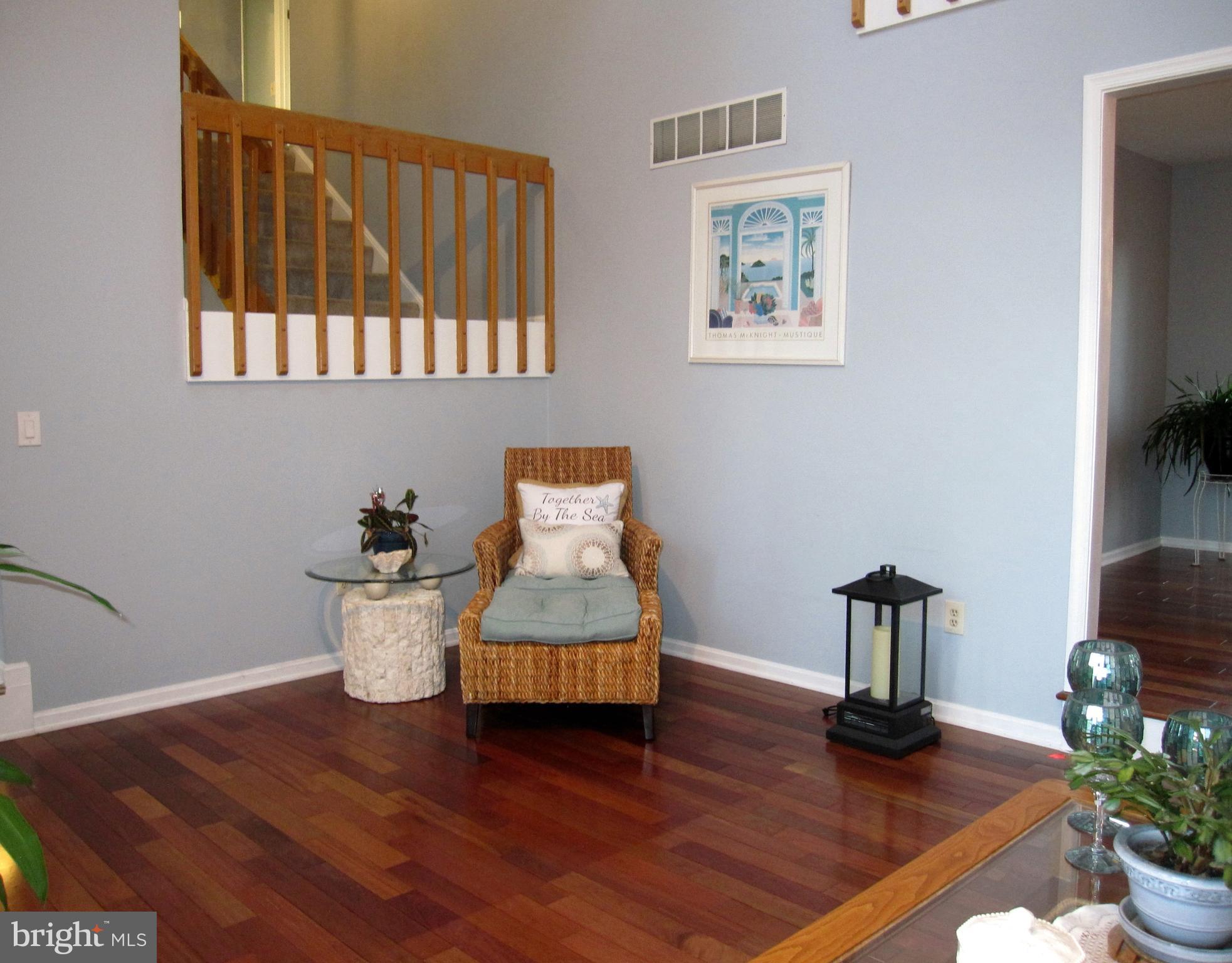 565 Laurel Court Riva, MD 21140 - Photo 11 of 55 Living room