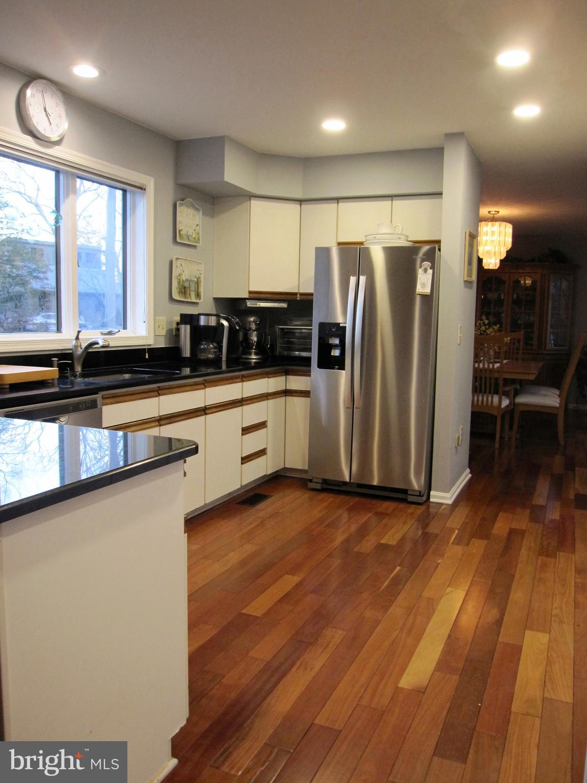 565 Laurel Court Riva, MD 21140 - Photo 18 of 55 Kitchen with New Stainless Steel Refrigerator