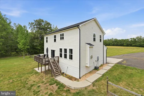 $625,000 | 9404 Robert E Lee Drive, Spotsylvania, VA 22551