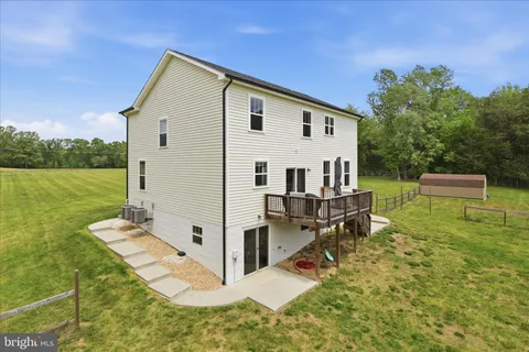 $625,000 | 9404 Robert E Lee Drive, Spotsylvania, VA 22551