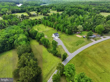 $625,000 | 9404 Robert E Lee Drive, Spotsylvania, VA 22551