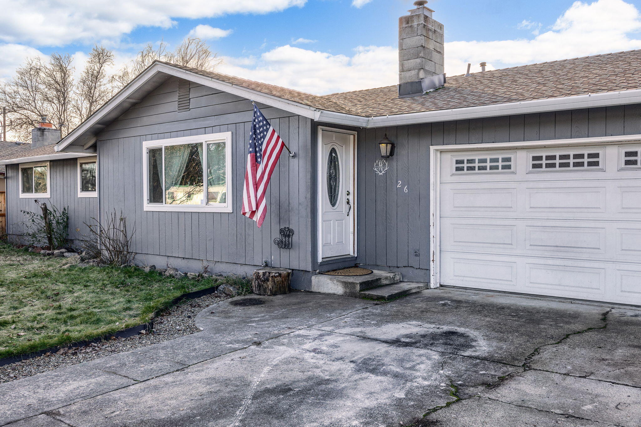 26 Comice Way Eagle Point, OR 97524 - Photo 2 of 27 ApxCW (5)