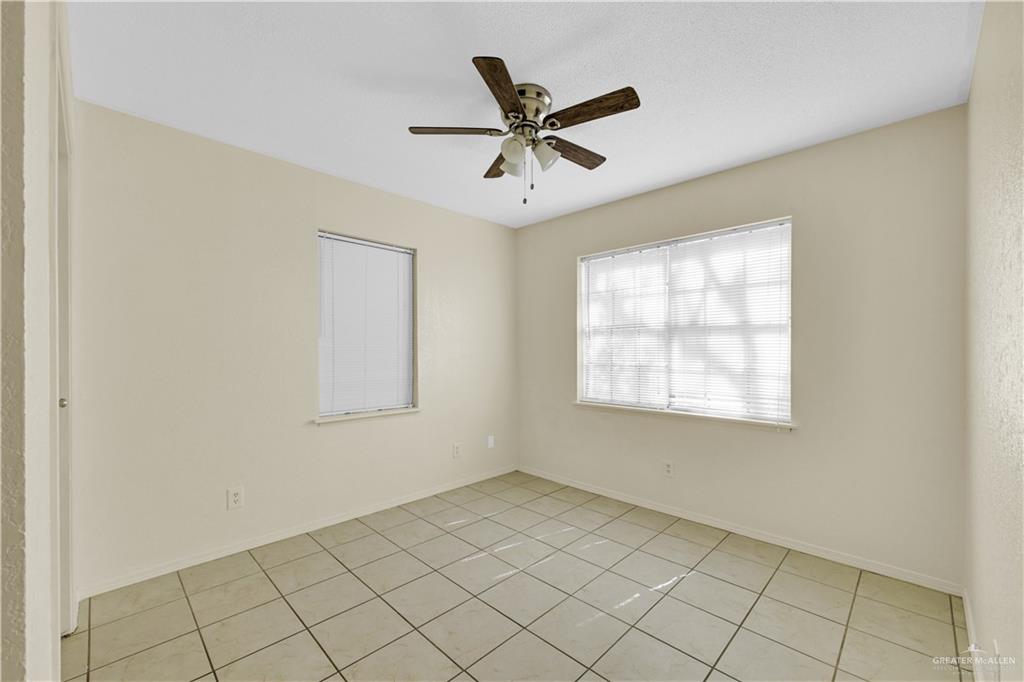 2316 Pin Oak Road Edinburg, TX 78539 - Photo 13 of 17