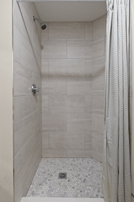 220 Middlesex Avenue, Unit 5 Medford, MA 02155 - Photo 8 of 11