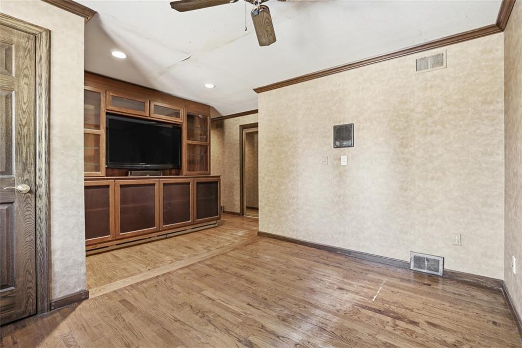 239 Byron Road Pittsburgh, PA 15237 - Photo 23 of 37