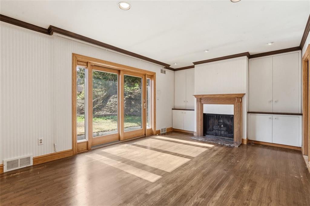 239 Byron Road Pittsburgh, PA 15237 - Photo 5 of 37