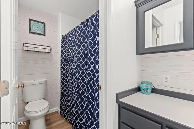 $820,000 | 190 Shadbolt Road, Yakima, WA 98908