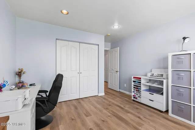 $820,000 | 190 Shadbolt Road, Yakima, WA 98908