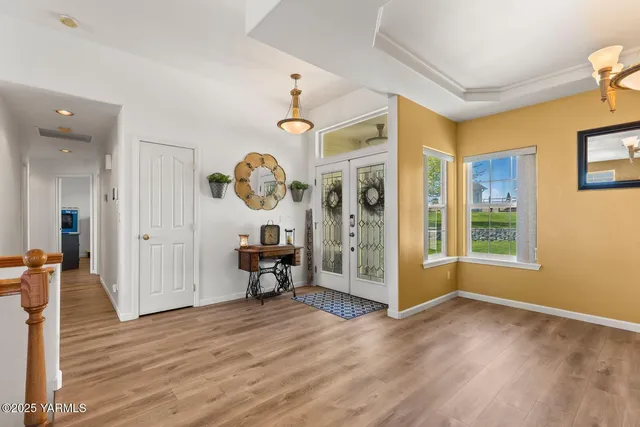 $820,000 | 190 Shadbolt Road, Yakima, WA 98908