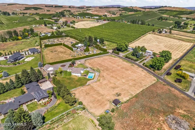 $820,000 | 190 Shadbolt Road, Yakima, WA 98908