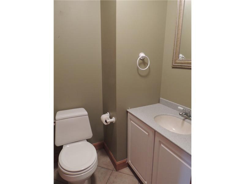 155 Ridgeview Drive Bangor, ME 04401 - Photo 16 of 34 Bathroom.
