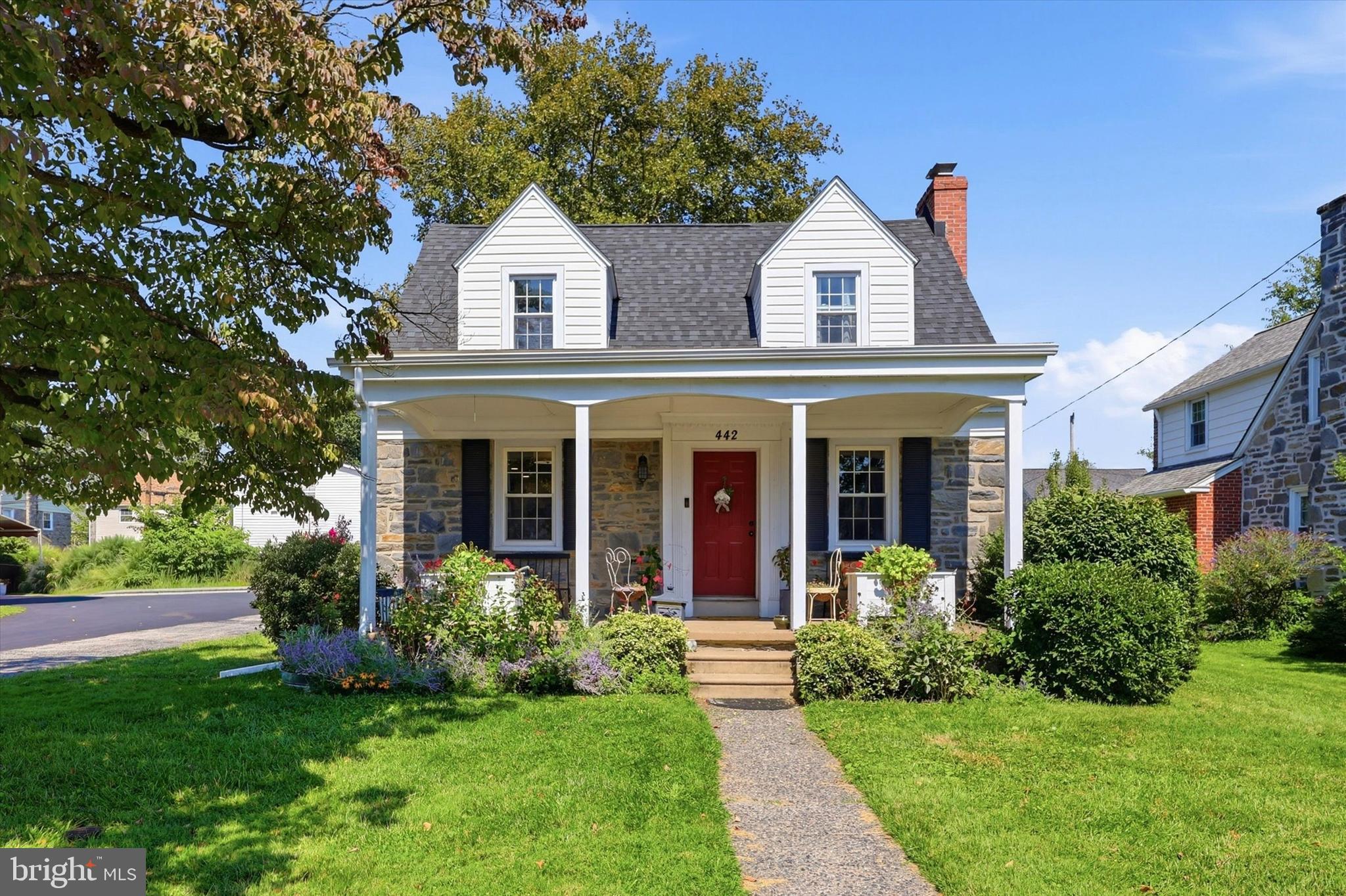 442 Thatcher Road Springfield, PA 19064 - Photo 1 of 25 Exterior Front