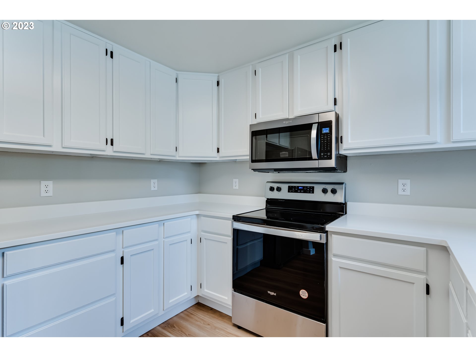7016 Camellia Street Springfield, OR 97478 - Photo 5 of 34 Gallery Image 5