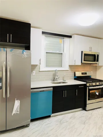 $1,500,000 | 2503 Marion Avenue | Fordham Heights