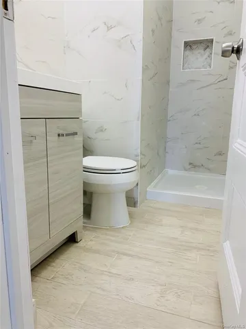 $1,500,000 | 2503 Marion Avenue | Fordham Heights