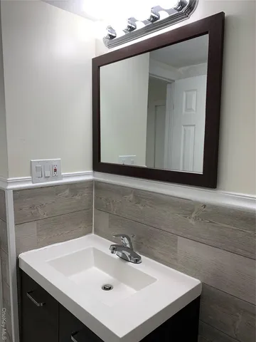 $1,500,000 | 2503 Marion Avenue | Fordham Heights