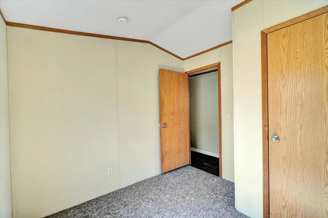 $119,900 | 21 Avenue C, Burlington, VT 05408