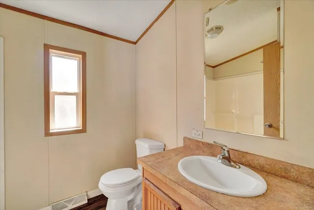 $119,900 | 21 Avenue C, Burlington, VT 05408